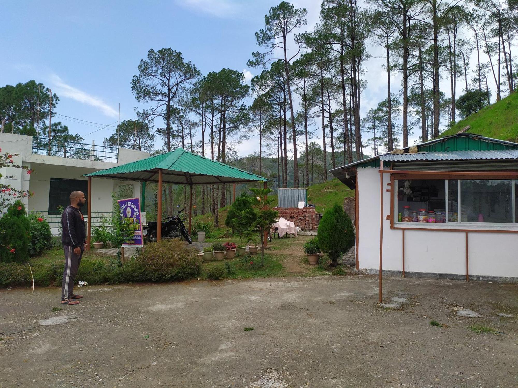 The Green Pine Cottage Lansdowne Ngoại thất bức ảnh